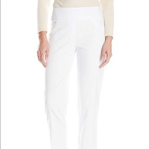 Ruby Rd.. White Pull-On Super Stretch Pants Sz 8
